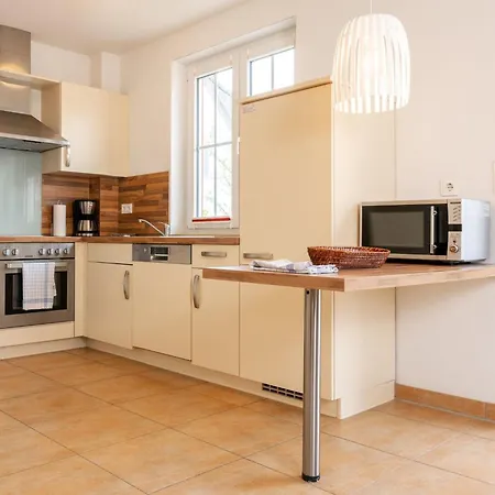 Urlaub Im Reethaus Delphin Mit Whirlpool Und Sauna By Interhome Prázdninový dům Beckerwitz
