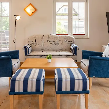 Prázdninový dům Urlaub Im Reethaus Delphin Mit Whirlpool Und Sauna By Interhome *